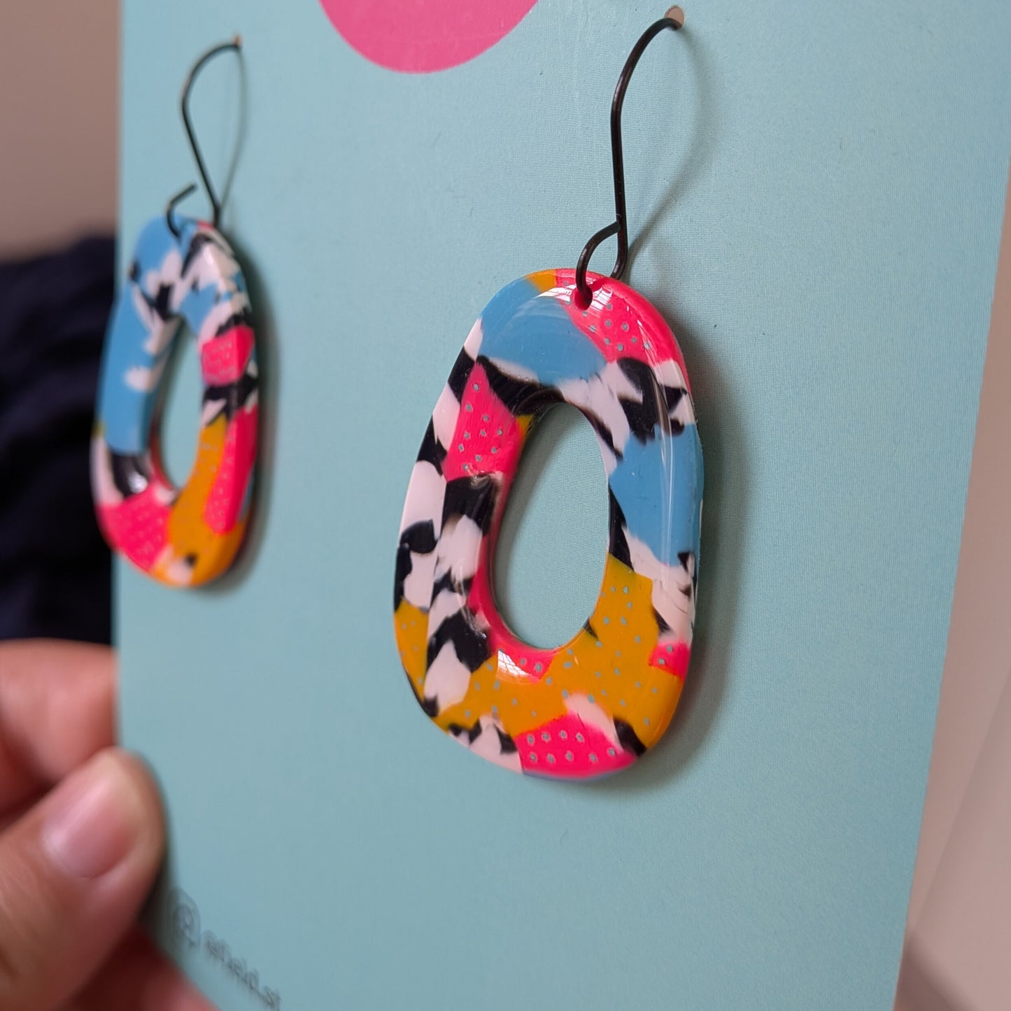 Marbled oval earrings