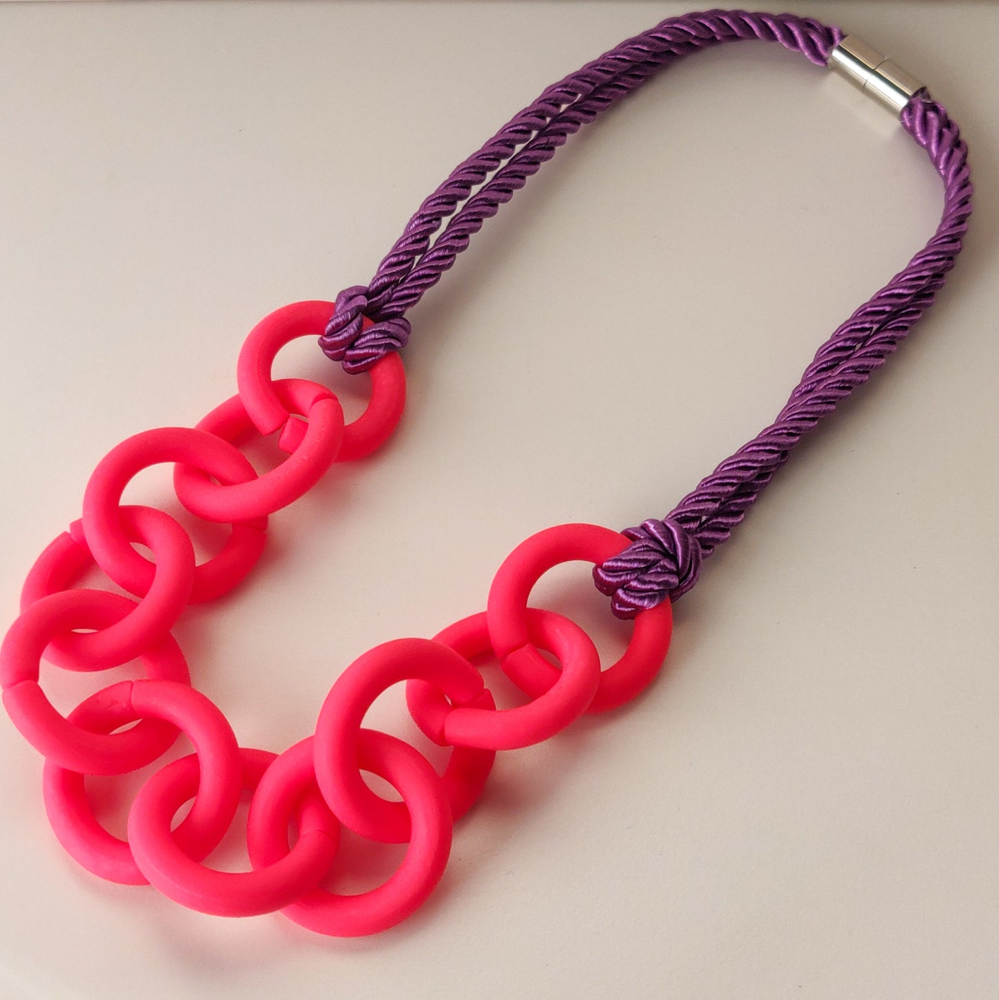 Chunky chain link necklace in neon pink