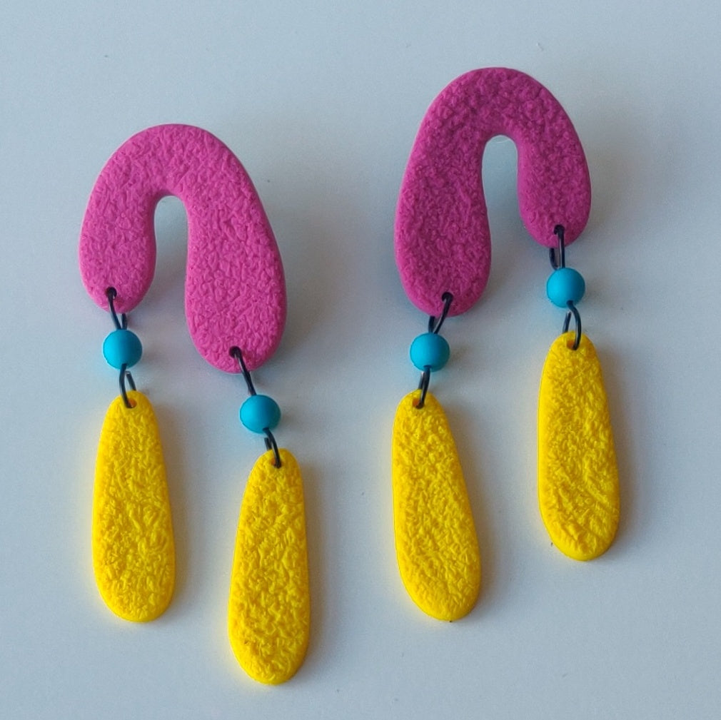 Melty Arches with bead in Pink and Yellow